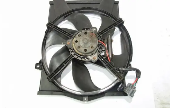 Volvo S40, V40 Radiator cooling fan shroud