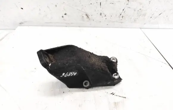 Audi A4 S4 B5 8D Engine mounting bracket 8d0199307l