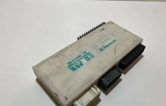 BMW 5 E39 Comfort/convenience module 8378634