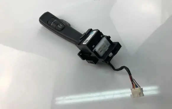 Volvo V40 Indicator stalk 31327904