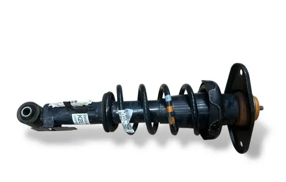 Mini One - Cooper Clubman R55 Front shock absorber mounting bracket 6853967 33526853967