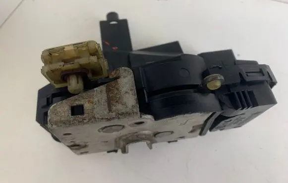 Saab 9-3 Ver2 Front door lock (next to the handle) 12785538 12791305