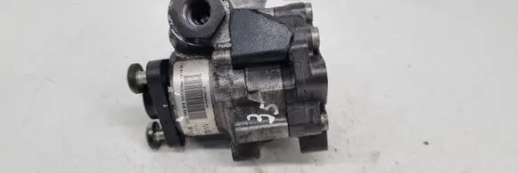 BMW 5 E60 E61 Power steering pump 7693974101