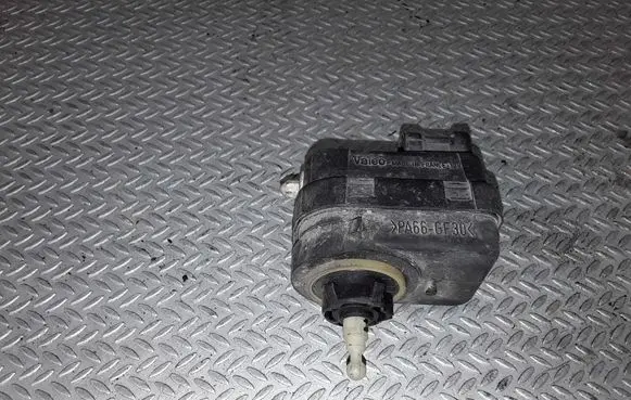Renault Espace III Headlight level adjustment motor 