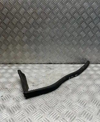 Mercedes-Benz E W212 Engine compartment rubber A2126280098