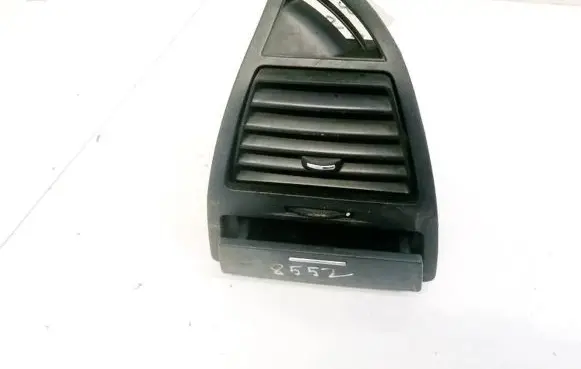 Citroen C4 I Dash center air vent grill