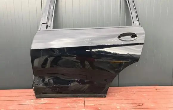 BMW X7 G07 Front door
