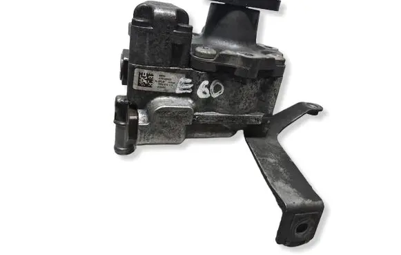 BMW 5 E60 E61 Power steering pump 678148603 7652974117