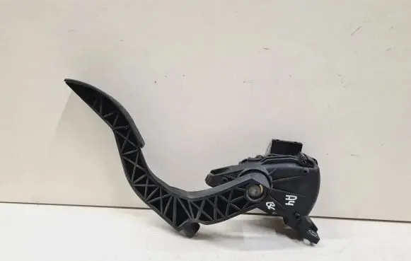 Audi A4 S4 B6 8E 8H Accelerator throttle pedal 8E1721523A 6PV00837501