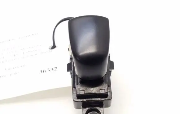 Nissan Qashqai Electric window control switch 17214SD