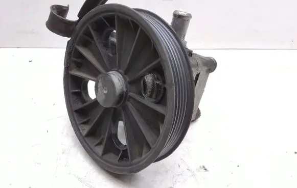 Volvo S60 Power steering pump 9485757