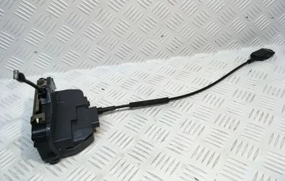 Renault Laguna II Front door lock 009152