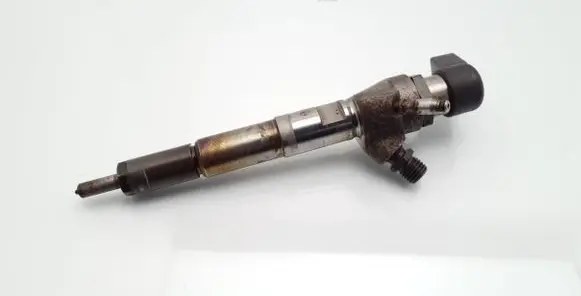 Mercedes-Benz A W176 Fuel injector 166006212R H8201100113