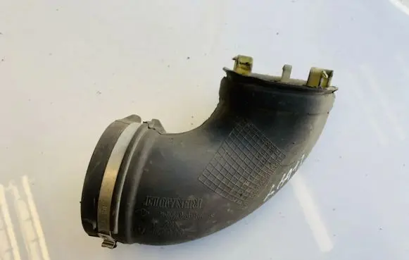 Renault Laguna III Air intake hose/pipe 060516a