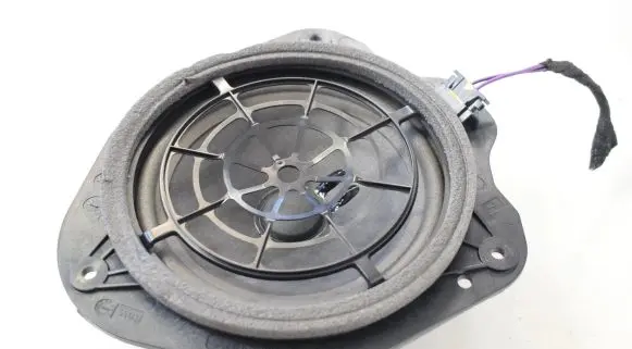 Audi TT TTS RS Mk3 8S Rear door speaker 8S0035411A