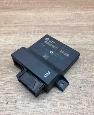 Audi Q7 4L Gateway control module 4L0907468B 4L0910468A