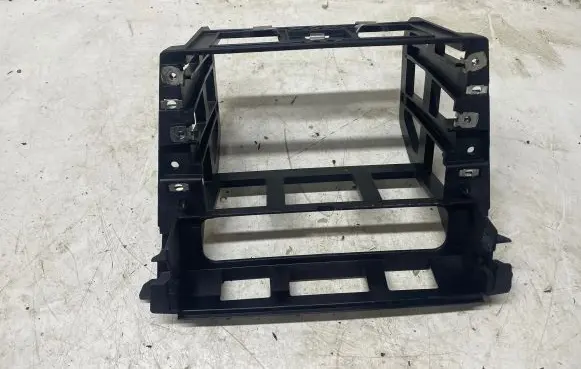 Radio/GPS head unit trim