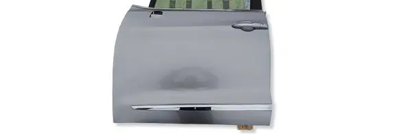 Chrysler Pacifica Front door 