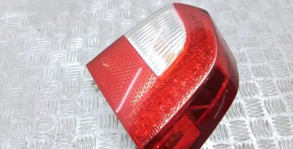 Volvo V70 Rear/tail lights 30698984