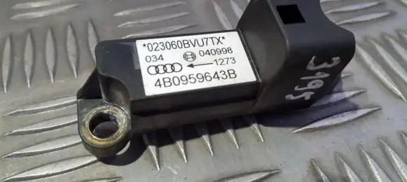 Audi A6 S6 C5 4B Airbag deployment crash/impact sensor 4B0959643B