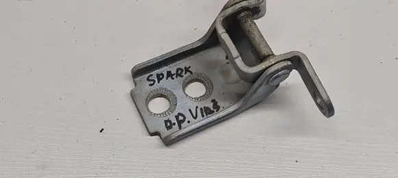 Chevrolet Spark Front door upper hinge A047587