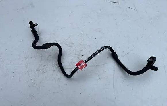 Volkswagen PASSAT B8 Vacuum line/pipe/hose 04L129456E