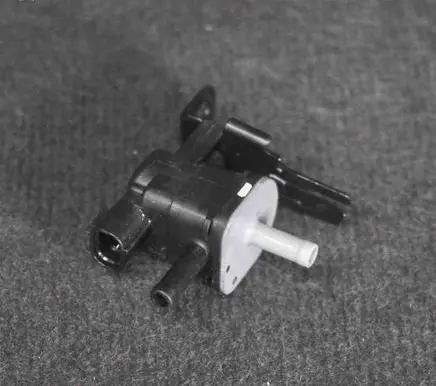 Lexus NX Turbo solenoid valve 9091012276 1362007010