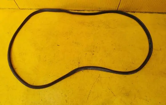 Jaguar F-Pace Seal rubber (tailgate) 