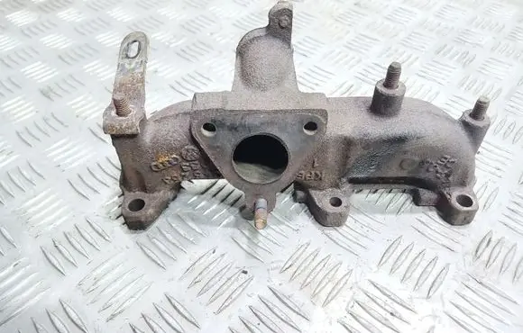 Seat Ibiza III (6L) Exhaust manifold 045253033