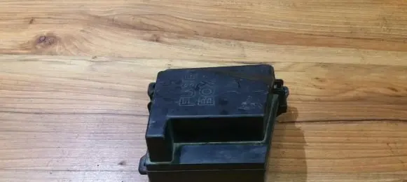 Mazda 323 F Fuse box set 005848H04 848H04