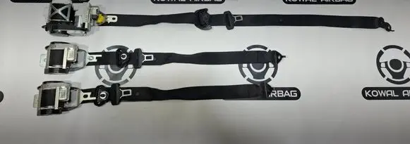 Mercedes-Benz ML W166 Set of seat belts A1668602786 A1668601400 A1668602886