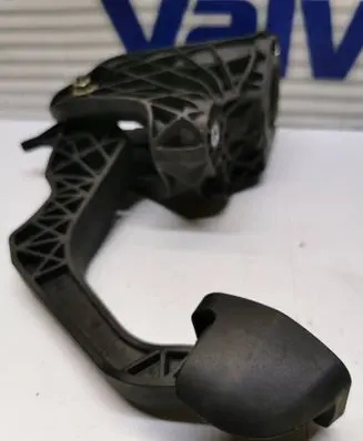Clutch pedal