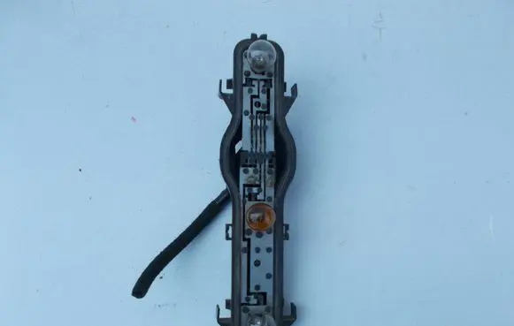Renault Espace - Grand espace IV Tail light bulb cover holder 89023832