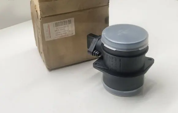 Volkswagen Golf V Mass air flow meter 071906461B 0280218017