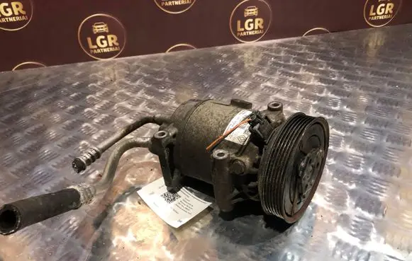 Renault Megane II Air conditioning (A/C) compressor (pump) 8200470242 R134A