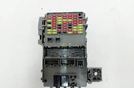 Honda ZR-V Fuse box set 3V0E110