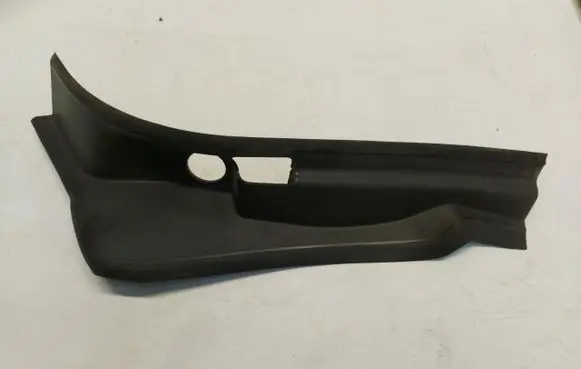 BMW 4 G22 G23 G24 G26 Rear/tail light trim molding 7487594