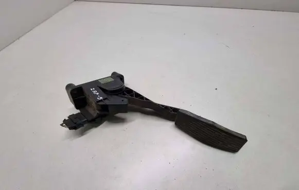Opel Zafira A Accelerator throttle pedal 90581208 0281002298 088100227