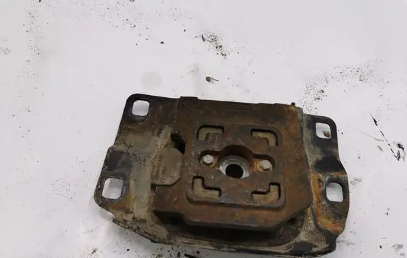 Ford Focus Engine mount bracket 4N517M121