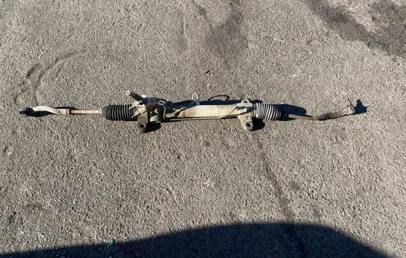 Toyota Corolla Verso E121 Steering rack 03ZE 03ZE003