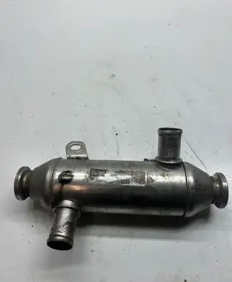 Peugeot 607 EGR valve cooler 861068Z