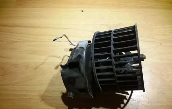 Opel Tigra A Heater fan/blower 52463000