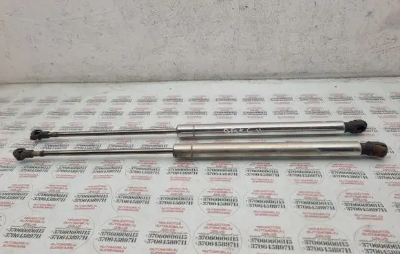 Volkswagen PASSAT B5.5 Tailgate/trunk strut/damper 1J6827550C