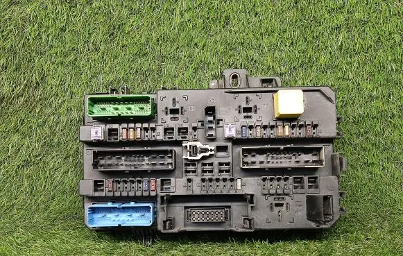 Opel Astra G Power management control unit 13145017 13145017CD 5DK00866930