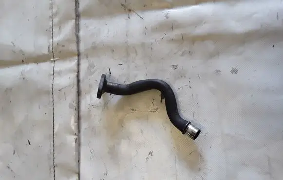 Volvo S80 Turbo turbocharger oiling pipe/hose