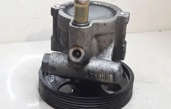 Renault Laguna II Power steering pump 8200100082 8200096704