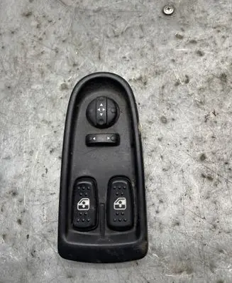 Iveco Daily 3rd gen Electric window control switch