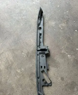 BMW 5 G30 G31 Other engine bay part 748506