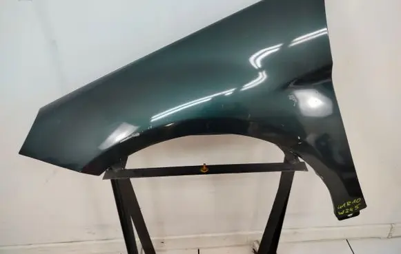 Mercedes-Benz B W245 Fender 