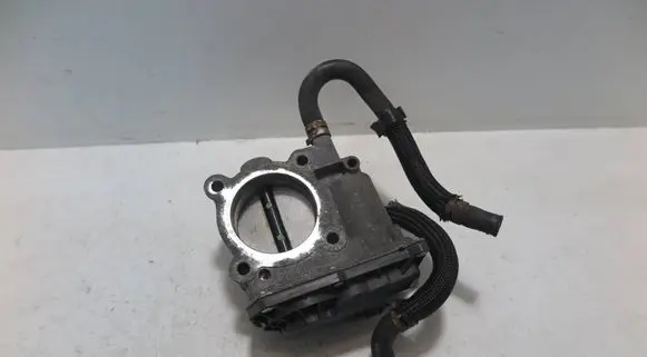 Toyota RAV 4 (XA40) Throttle valve 2203037050